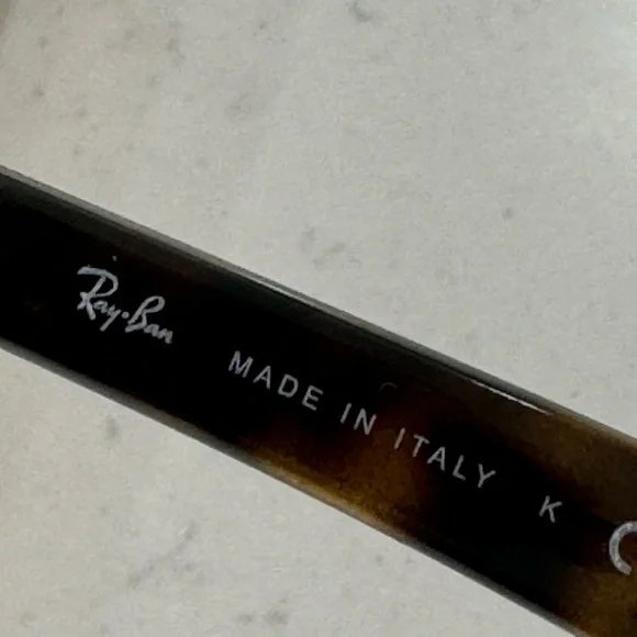 Ray-Ban Sunglasses RB4184 710/83 54-17 145 3P Polarized